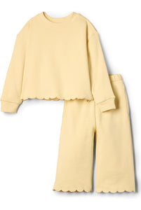 Scalloped lounge sets