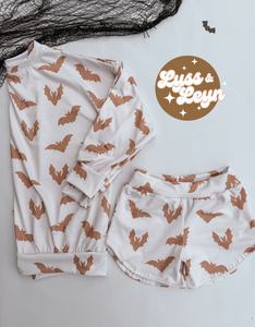 Beige bats