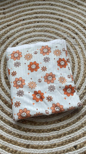 Retro smiley flowers